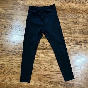 Victorias Secret size small black “on point” leggings. No flaws- worn once.